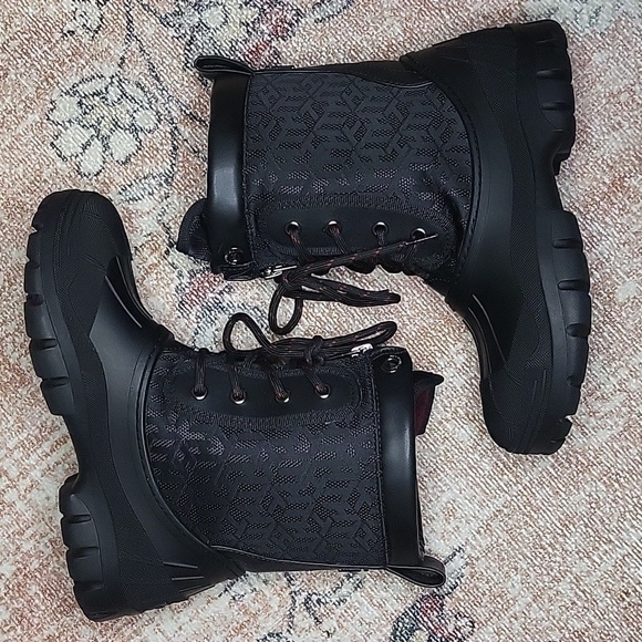 Tommy Hilfiger Women's Ilhena Duck Boots Lace Up Warm Ankle Boots Size 5 - Picture 5 of 9